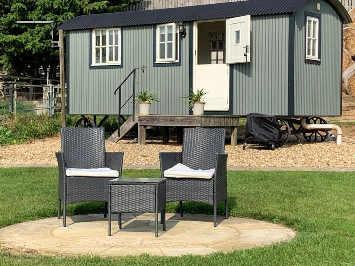 Willa Weatherhead Farm Shepherds Hut Buckingham Zewnętrze zdjęcie